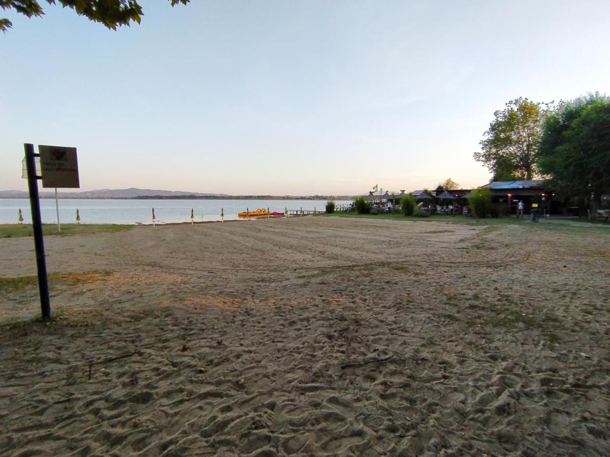Residence Al Lago Кастильоне дел Лаго Екстериор снимка