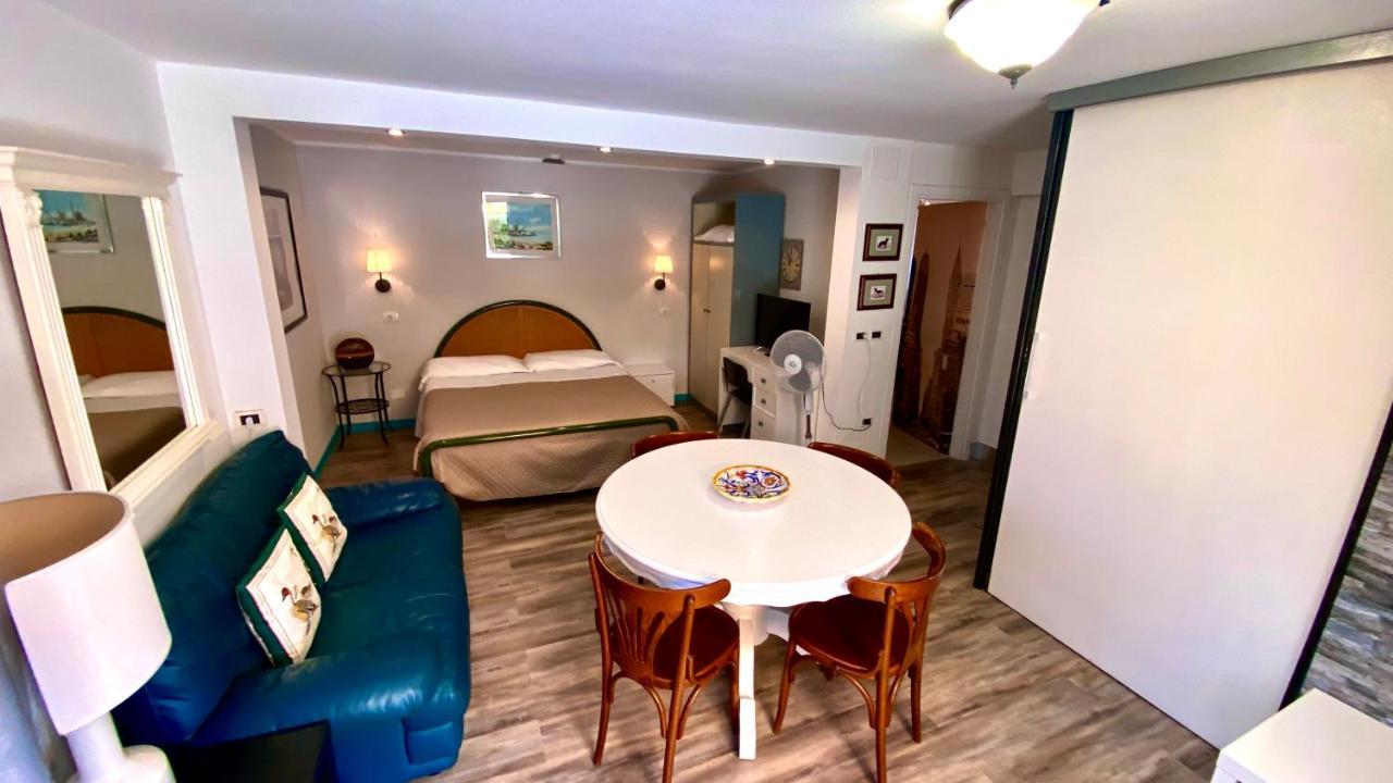 Residence Al Lago Кастильоне дел Лаго Екстериор снимка